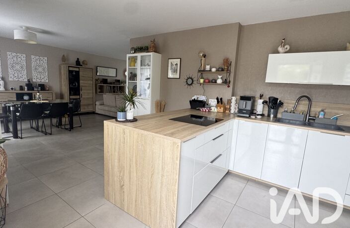 Vente Maison traditionnelle 6 pièces — photo 2