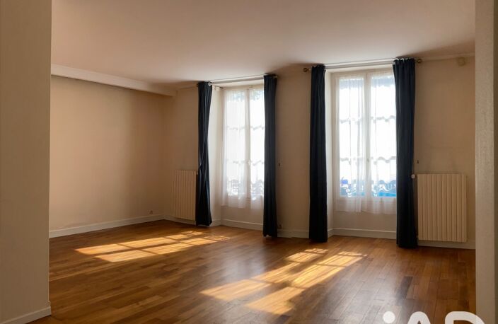Location Maison traditionnelle 8 pièces — photo 3