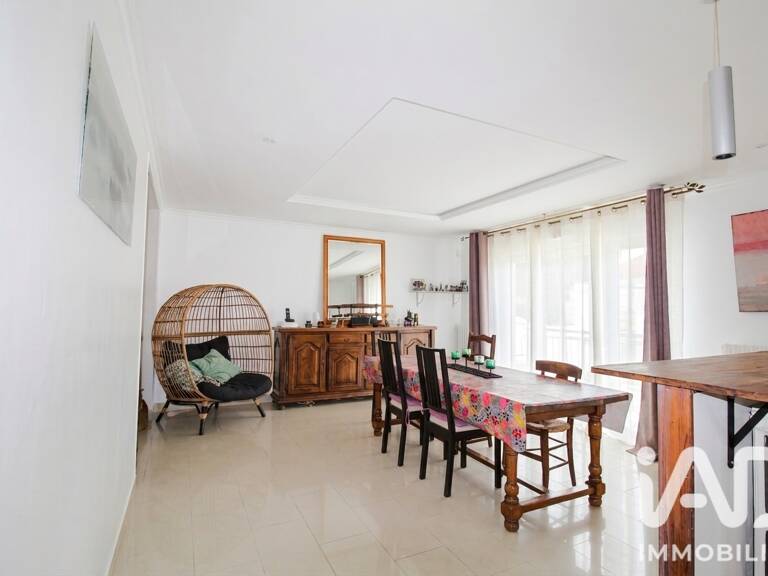 Vente Maison/villa 8 pièces — photo 1