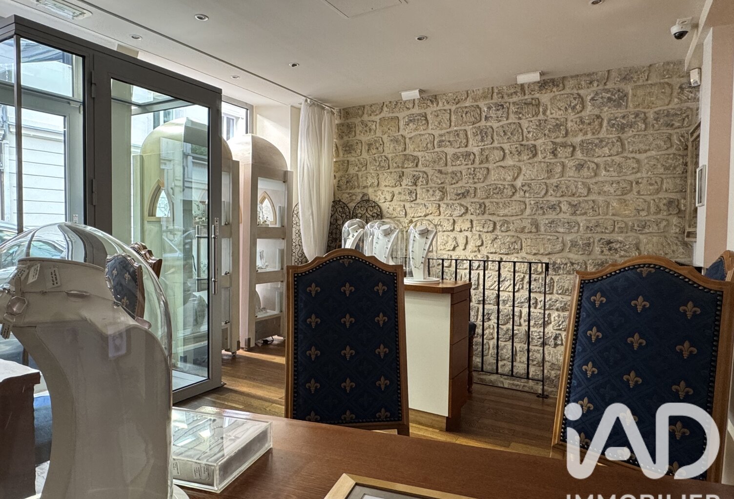 Vente Boutique/Local commercial 80 m&sup2; — photo 1