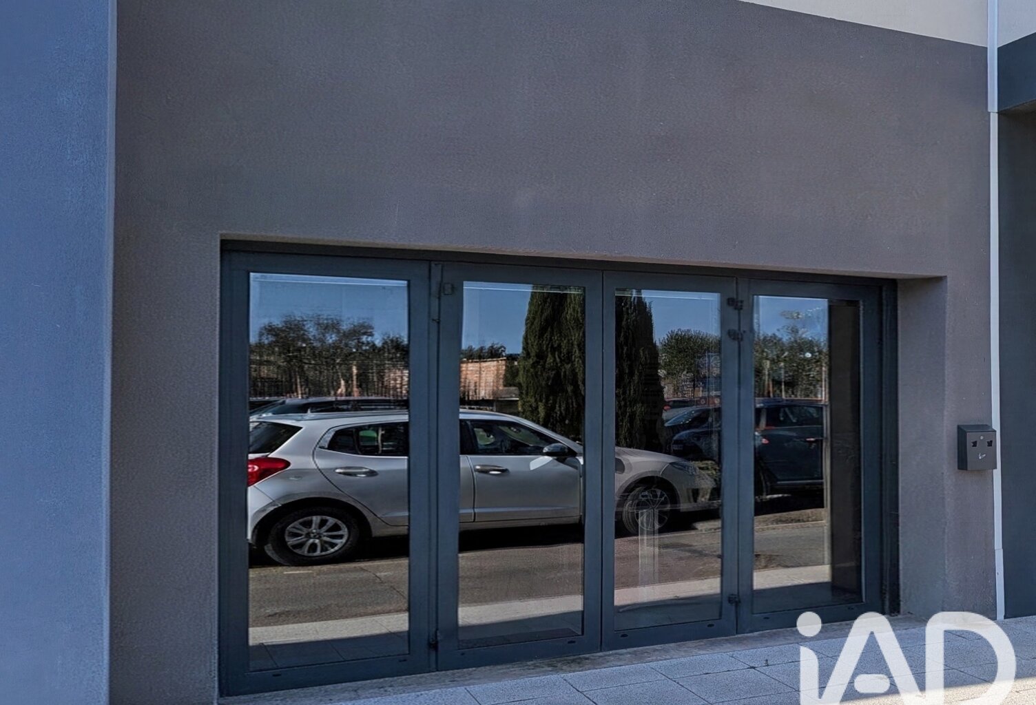 Vente Divers Commerces 90 m&sup2; — photo 1