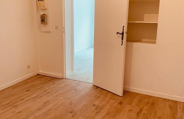 Vente Boutique/Local commercial 32 m&sup2; — photo 2