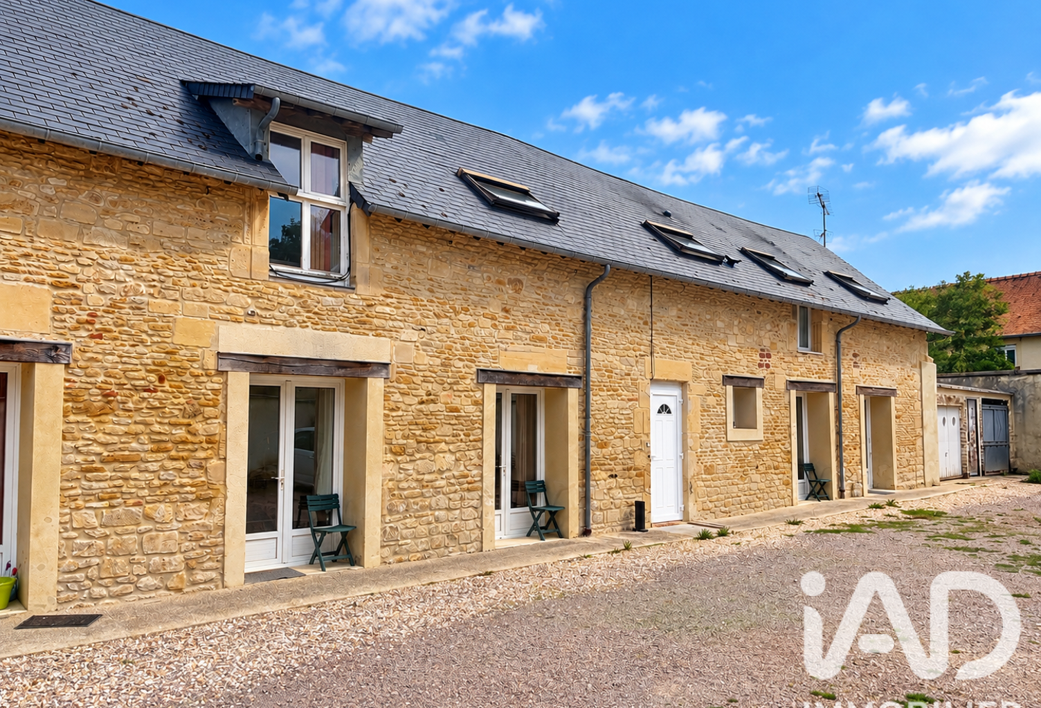 Vente Immeuble 240 m&sup2; — photo 1