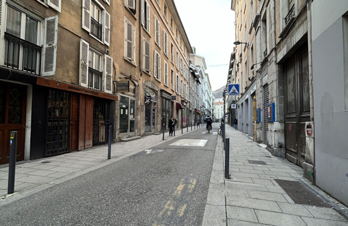 Local Commercial 35 m2 — photo 3
