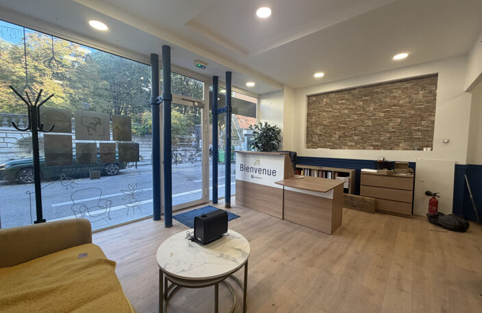 Local Commercial 60 m2 — photo 3