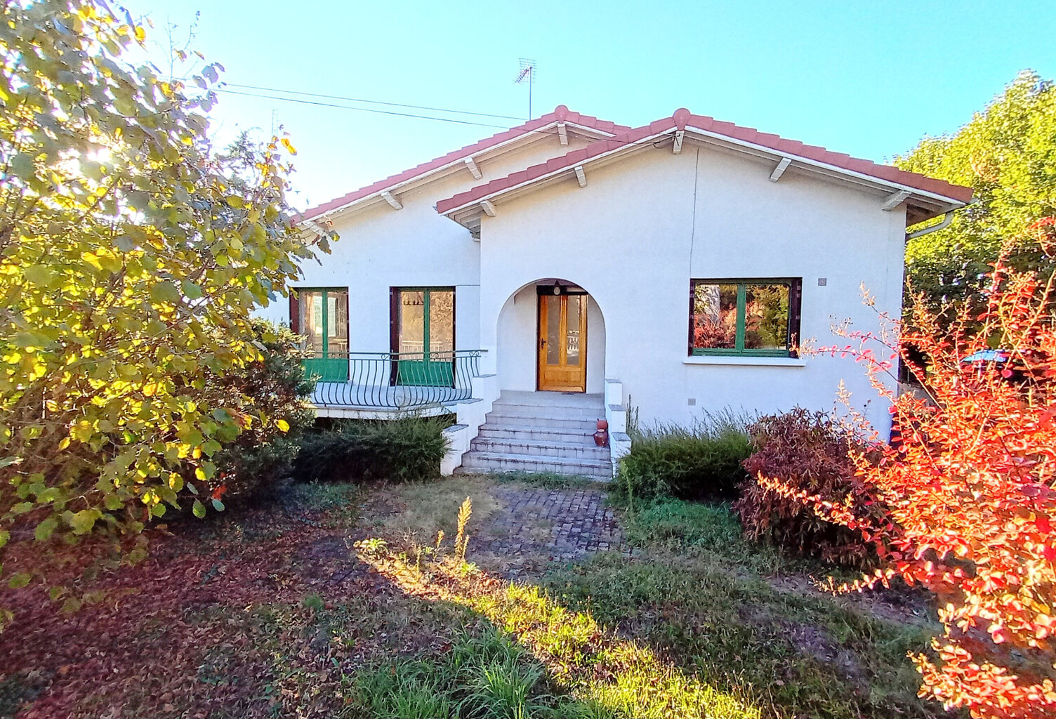 EXCLUSIVITE : SAINT-GALMIER MAISON SUR SOUS SOL AVEC GRAND G — photo 1