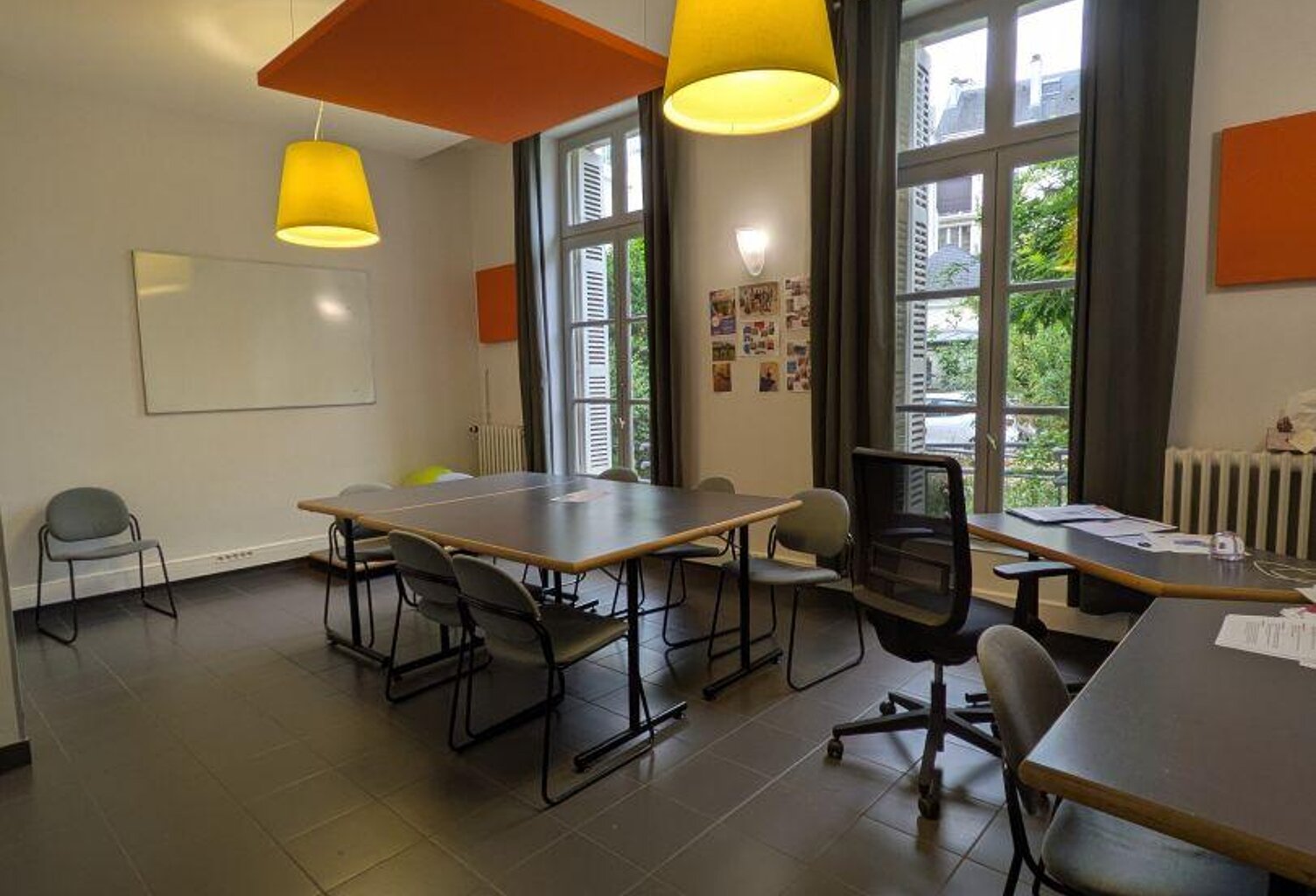 Location Bureaux 170 m&sup2; — photo 1