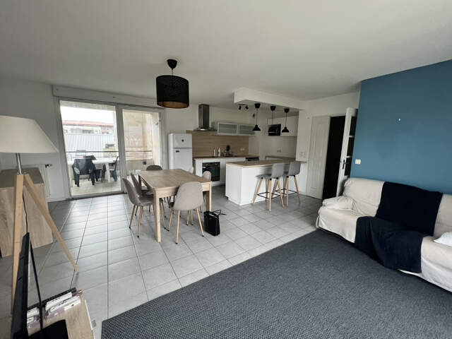 T3 MEUBLE AVEC TERRASSE ET GARAGE - GRENOBLE AMPERE — photo du bien
