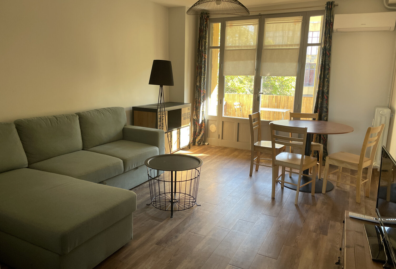 SALON Appartement 3 pièces-168 500 € (honoraires charge vendeur) — photo 1