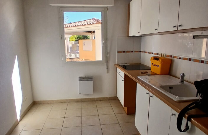 VENTE - APPARTEMENT - 3 PIECES - 74 M2 - ALES — photo 3