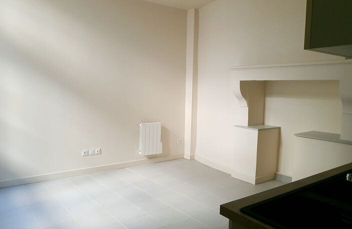 Nîmes, appartement T3 duplex — photo 2