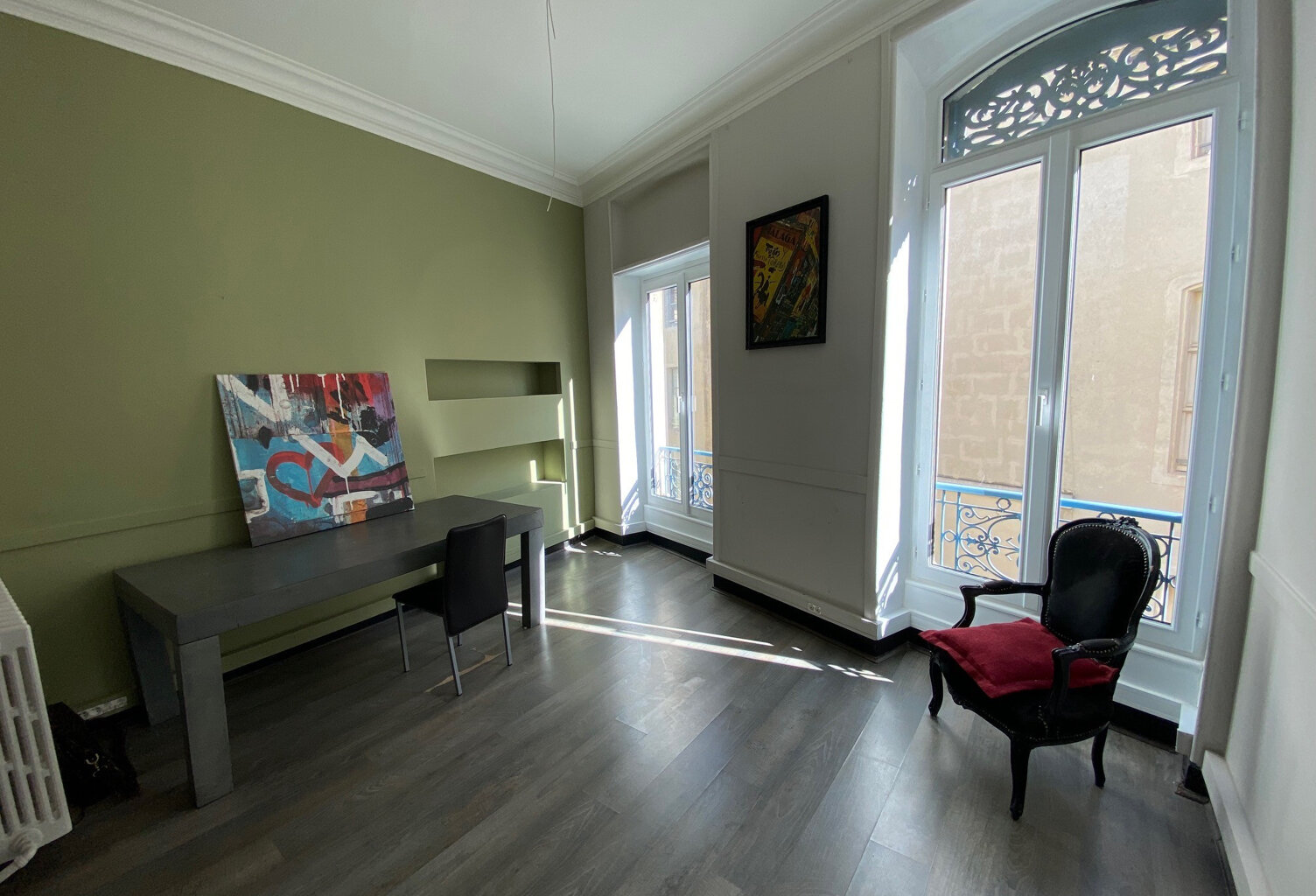 Achat / Vente Appartement T3 75 m2 de Caractère Nîmes Centre (Entre Arènes et Place du Marché) - DPE B & Climatisation — photo 1