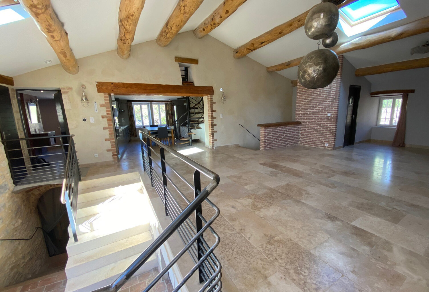 Achat / Vente Maison de Village de Caractère 160 m2 — Seynes (30320 - Proche Uzès) — Terrasse Tropézienne 33 m2, Cour, Garage & DPE A — photo 1