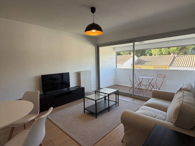 LOCATION APPARTEMENT MEUBLÉ 2 PIÈCES SETE METAIRIES — photo du bien