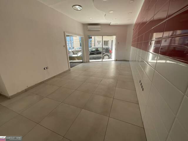 Local commercial — photo du bien