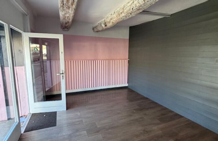 Location commerce  25 m² à Montauroux (83440) — photo 2