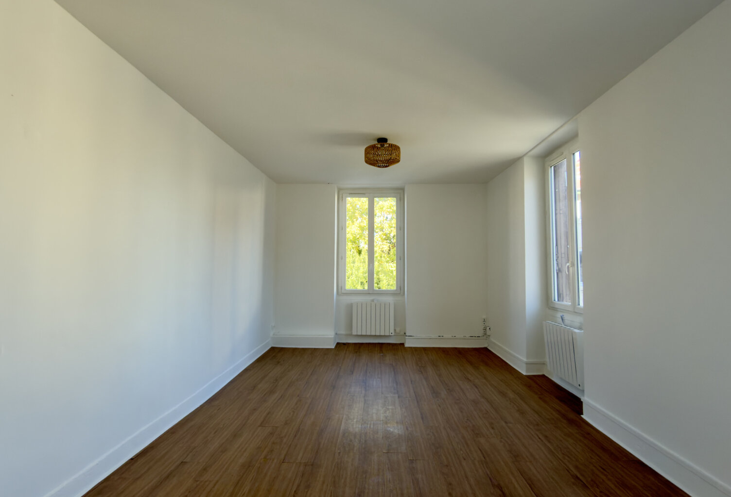 FRANCHEVILLE LE HAUT   T4 DE 88M2   HYPER-CENTRE — photo 1