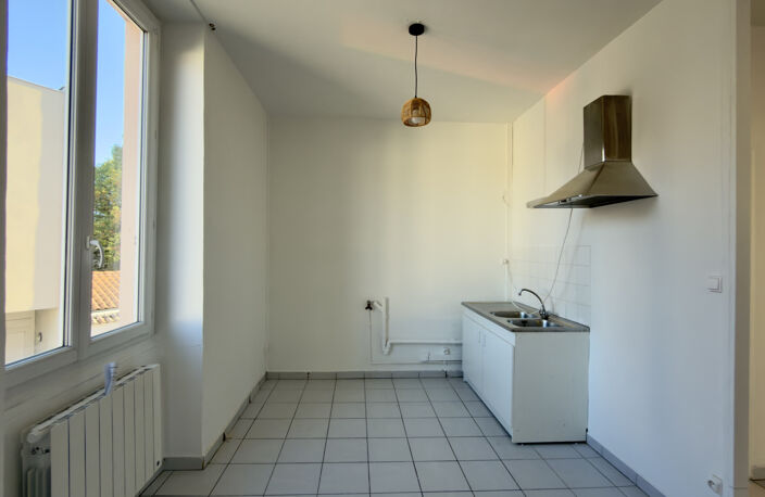 FRANCHEVILLE LE HAUT   T4 DE 88M2   HYPER-CENTRE — photo 2