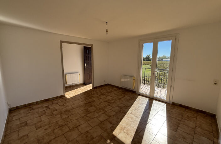 Aigues-Mortes, en campagne maison de type P3 avec garage — photo 4