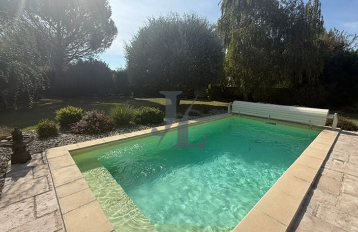 VILLA D’EXCEPTION EN EXCLUSIVITÉ AVEC PISCINE ET JARDIN SANS VIS-À-VIS — photo 2