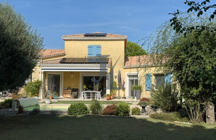 VILLA D’EXCEPTION EN EXCLUSIVITÉ AVEC PISCINE ET JARDIN SANS VIS-À-VIS — photo 3