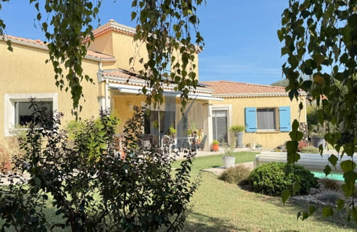 VILLA D’EXCEPTION EN EXCLUSIVITÉ AVEC PISCINE ET JARDIN SANS VIS-À-VIS — photo 4