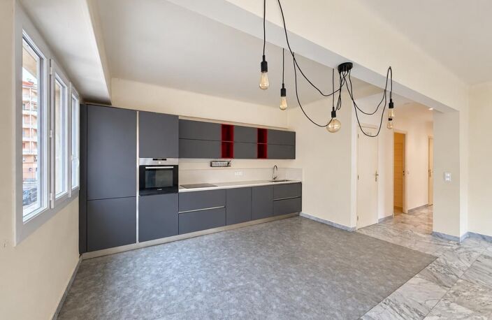 NICE RIQUIER — photo 4