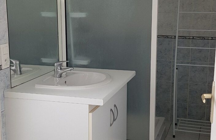 T3 avec garage proche hyper centre — photo 5