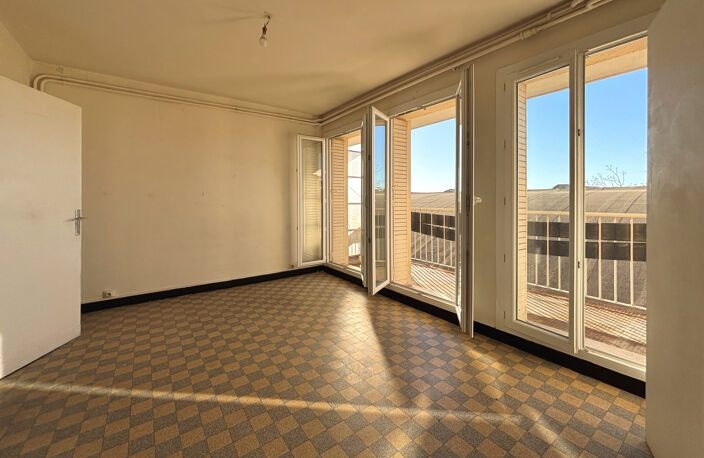 Marseille 4ème - T2 avec balcon dans immeuble semi-récent — photo 2
