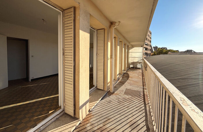 Marseille 4ème - T2 avec balcon dans immeuble semi-récent — photo 4