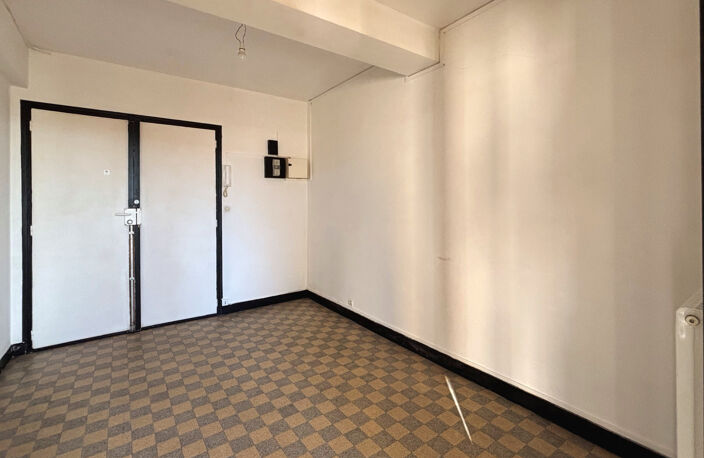 Marseille 4ème - T2 avec balcon dans immeuble semi-récent — photo 5