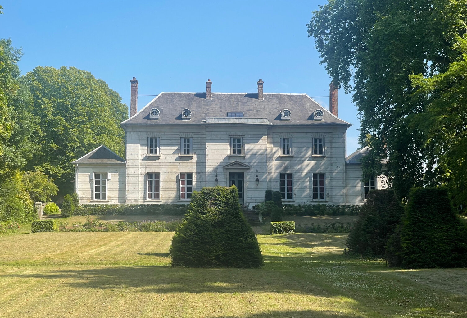Château 18 -ème-Domaine de 9ha — photo 1