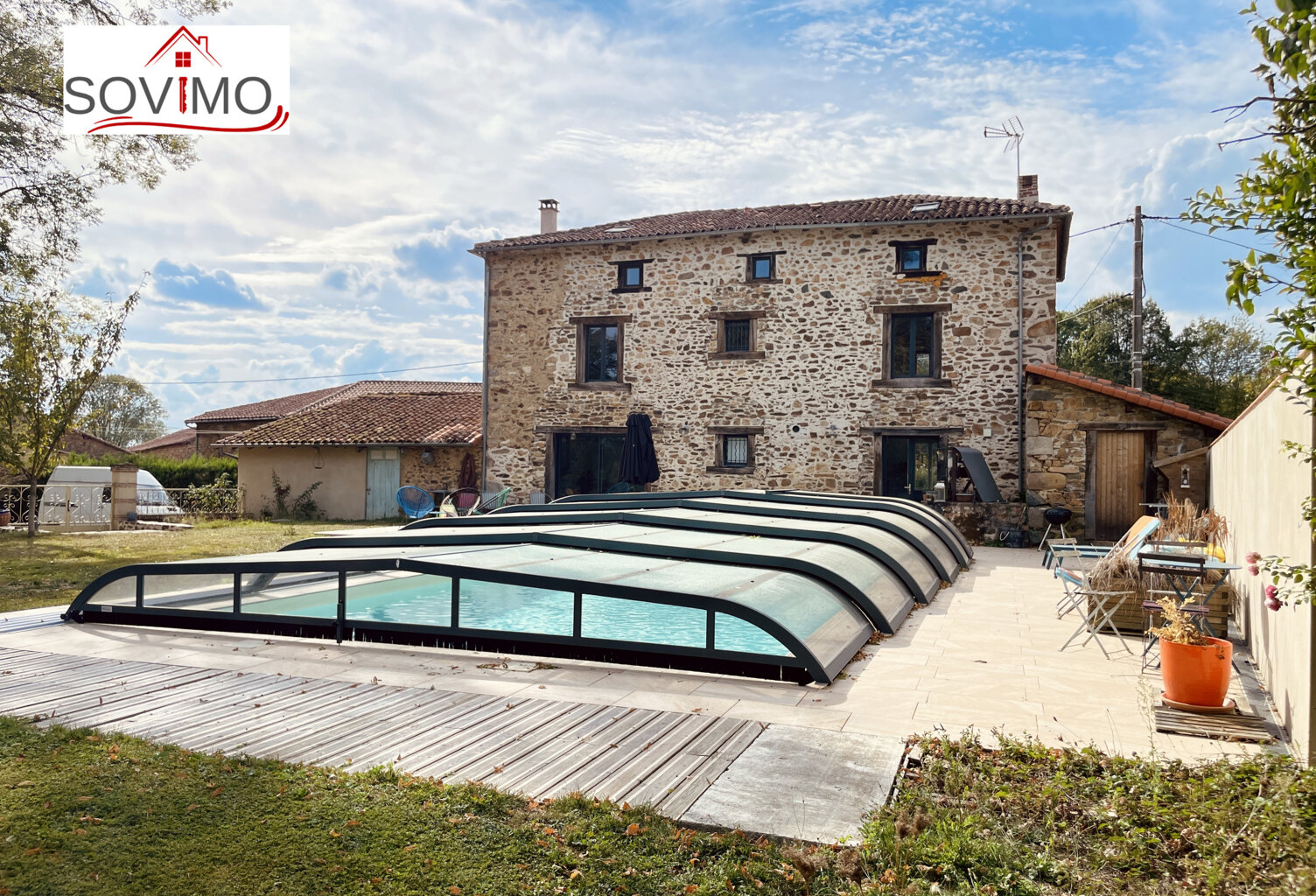EN CAMPAGNE, BELLE MAISON CHARENTAISE INDÉPENDANTE EN PIERRE — photo 1
