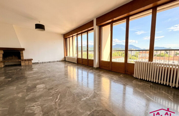 Appartement de standing au dernier étage avec ascenseur — photo 2