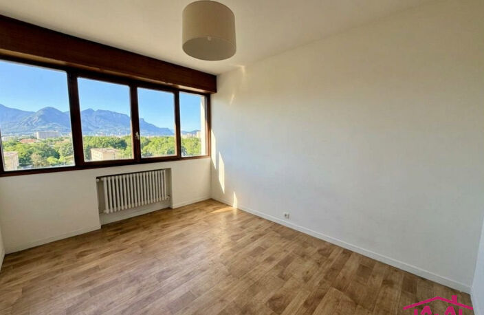 Appartement de standing au dernier étage avec ascenseur — photo 5