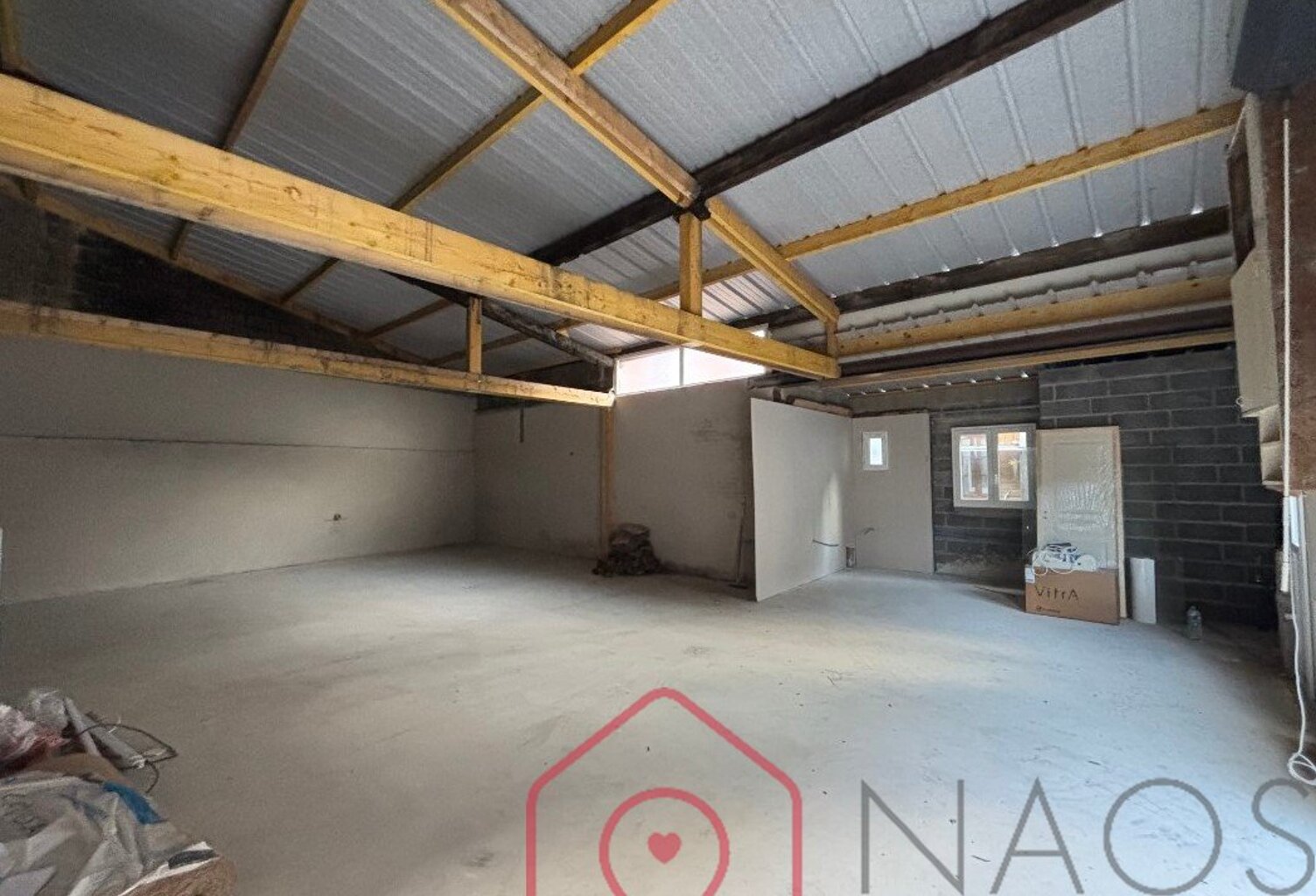 Batiment de 100m² environ — photo 1