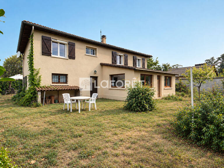 Maison Veauche 8 pièces, 5 chambres, 155 m2, garage, terrain — photo 1
