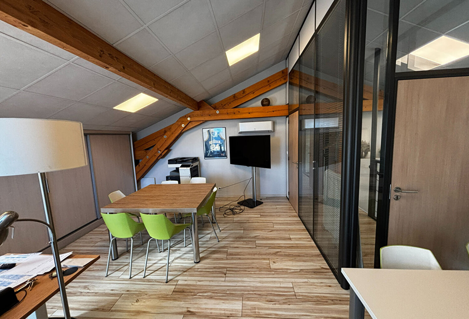 BUREAUX DIVISIBLES ANDREZIEUX-BOUTHEON — photo 1