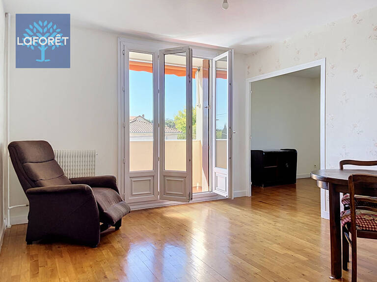 Appartement Saint Genis Laval 4 pièce(s) 65.7 m2 — photo 1