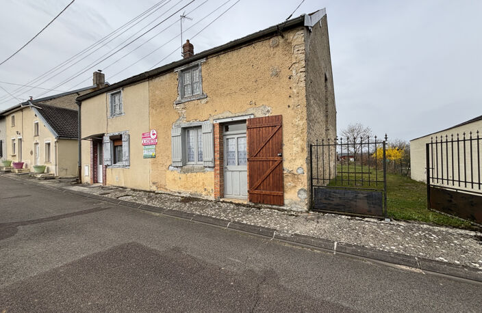 Ste Colombe-sur-Seine, maison de 1847  à rénover , avec terr — photo 2