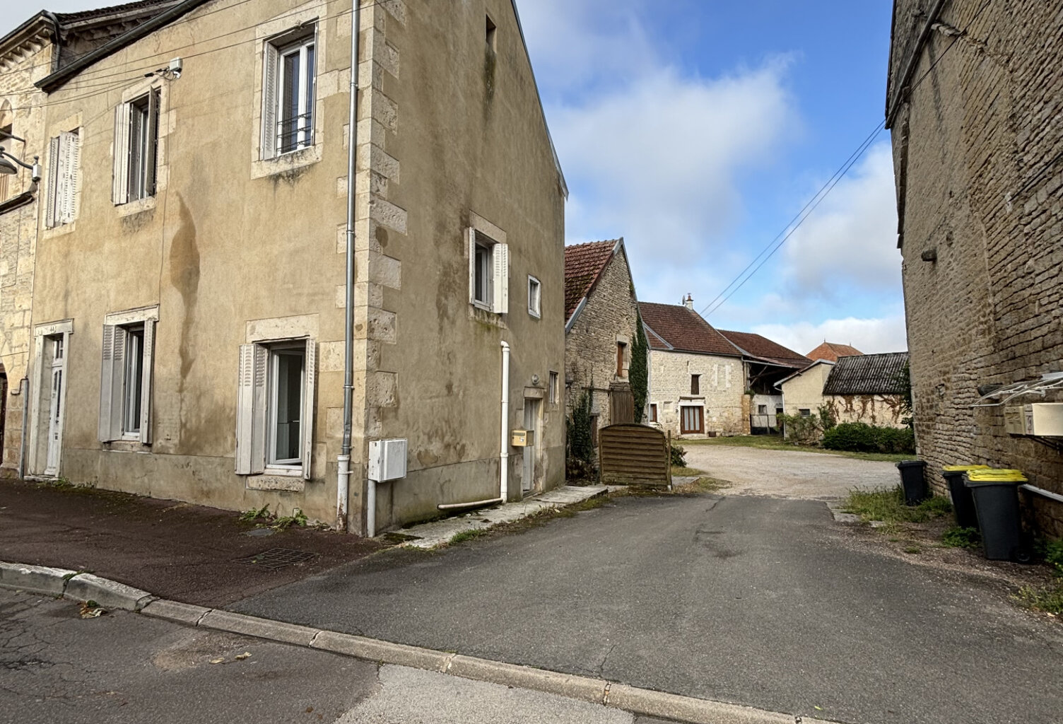 CHATILLON SUR SEINE : Proche du centre ville maison de 90m2r — photo 1