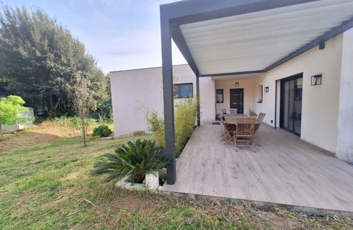 Villa contemporaine T5  récente 230 M2 proche d' AJACCIO — photo 5