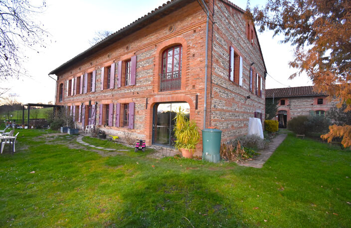 CINTEGABELLE (31550) - CORPS DE FERME - 379m2 — photo 2