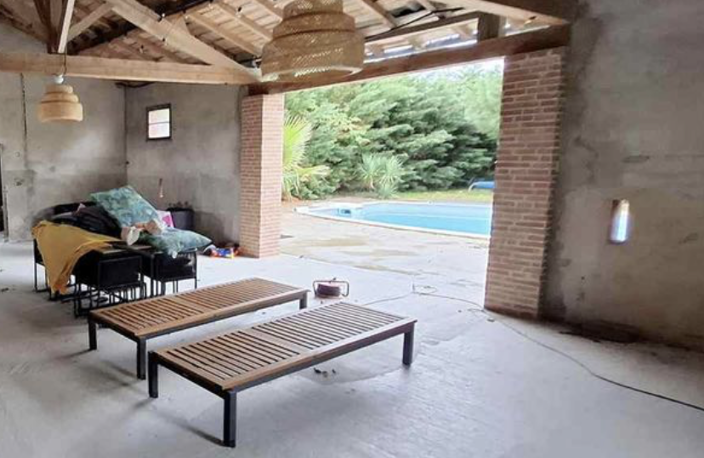 CINTEGABELLE (31550) - PROPRIETE DE 90M2 AVEC PISCINE — photo 2