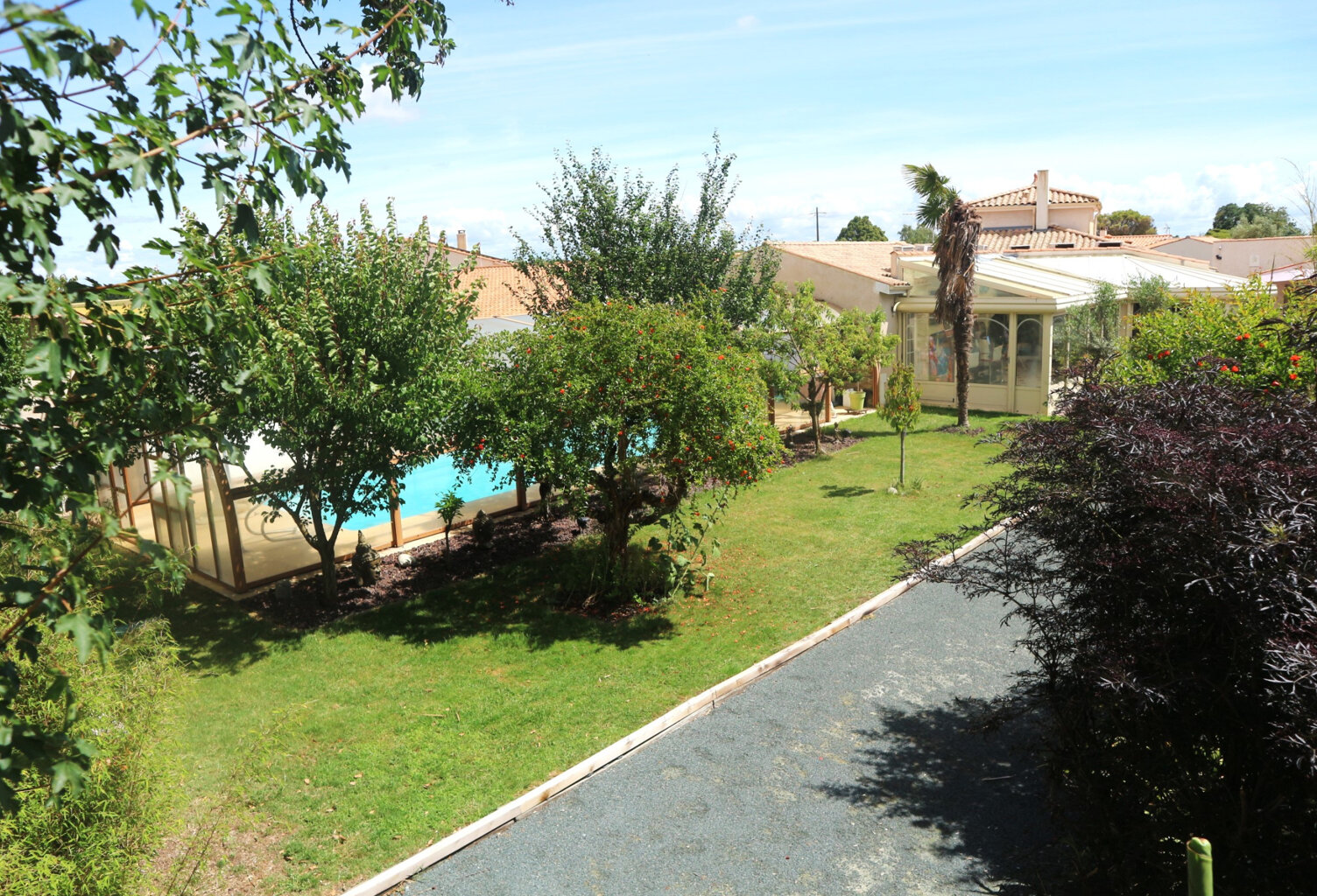 MAGNIFIQUE ENSEMBLE IMMOBILIER DE 350 M2, AVEC 2 LOGEMENTS , — photo 1
