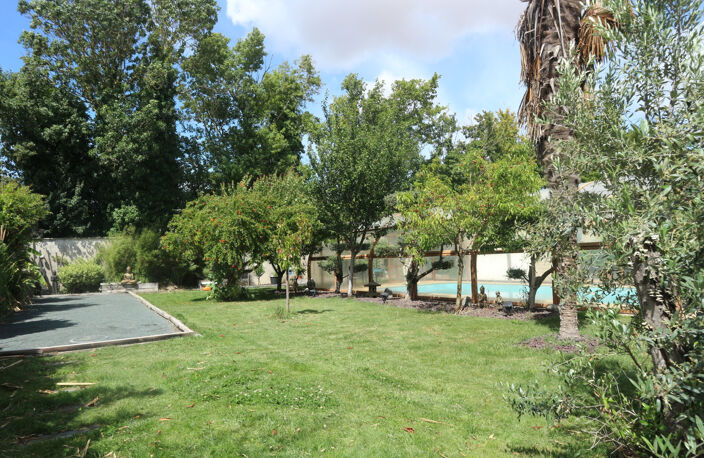 MAGNIFIQUE ENSEMBLE IMMOBILIER DE 350 M2, AVEC 2 LOGEMENTS , — photo 2