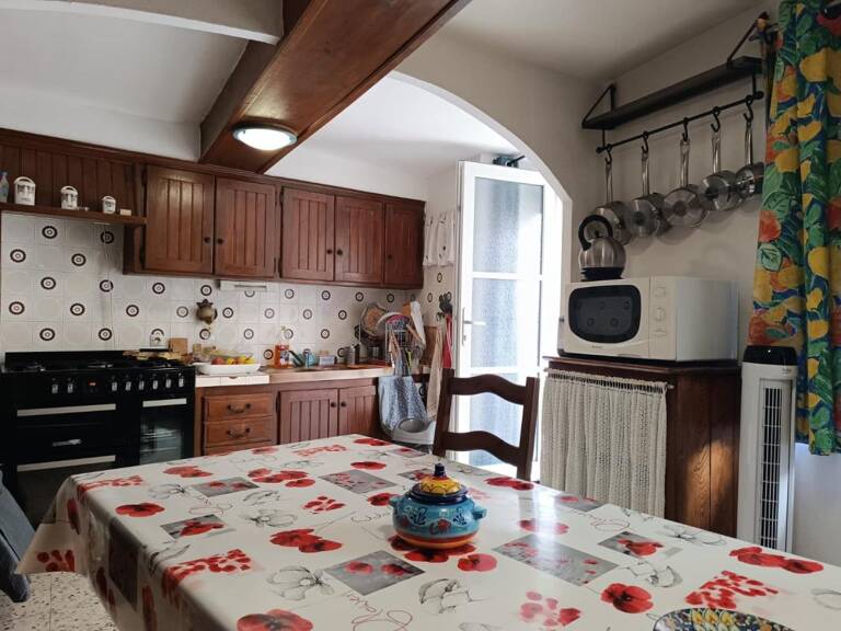 Maison de village sur 3 niveaux à CUXAC-D'AUDE — photo 1