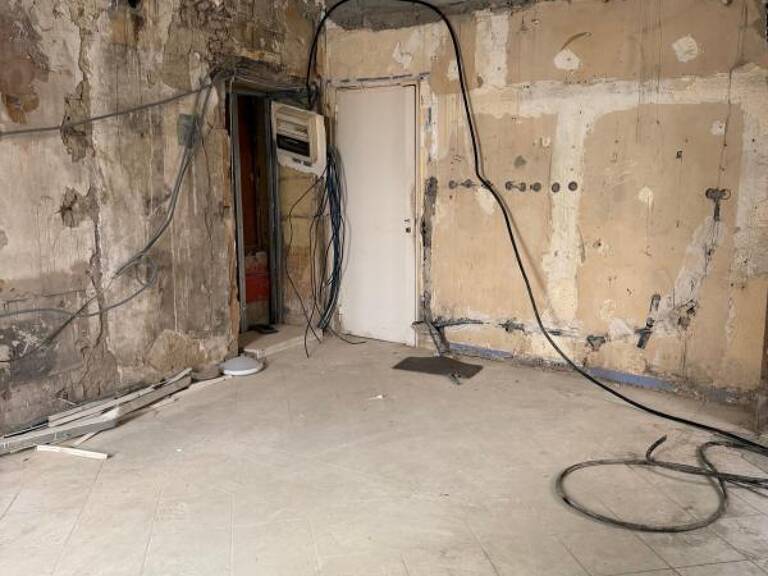 Bien Commercial À Vendre — photo 1
