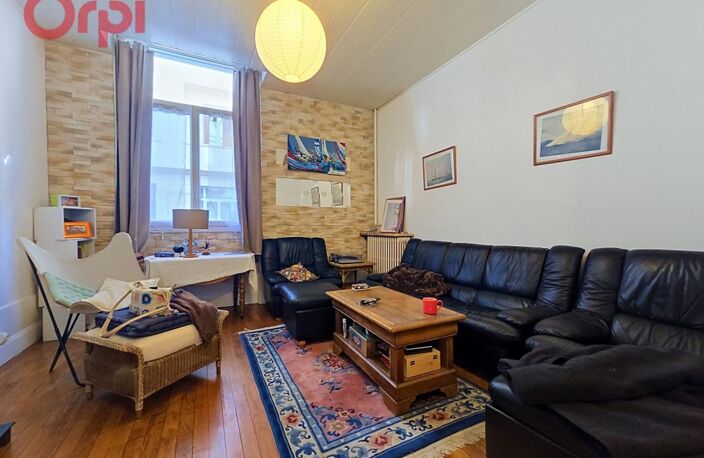 Appartement en RDC de 2 chambres en plein cœur de Vichy - Loué — photo 3