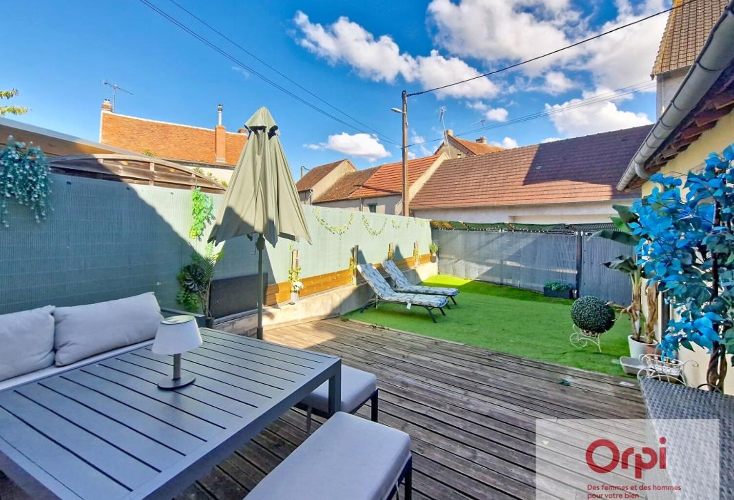DOMERAT MAISON DE VILLE F3 AVEC TERRASSE — photo 1